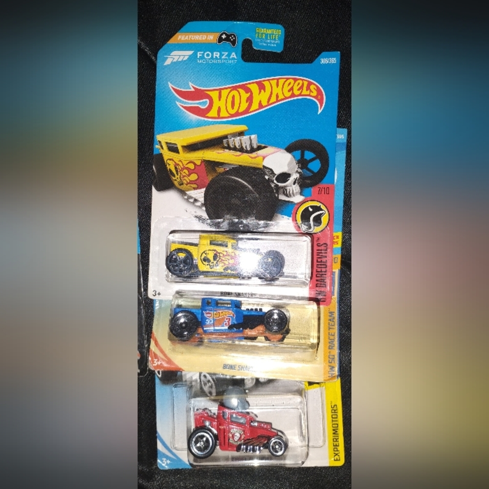 Hot Wheels Choose 1+ & Bundle - Picture 5 of 9